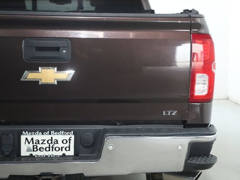 Used 2016 Chevrolet Silverado 1500 LTZ w/ LTZ Plus Package AWD/4WD image 44