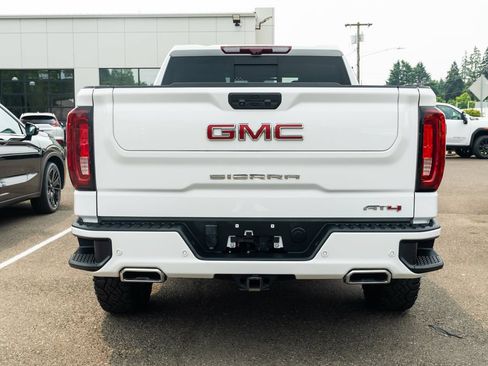 Used 2022 GMC Sierra 1500 AT4 w/ AT4 Premium Package AWD/4WD image 6