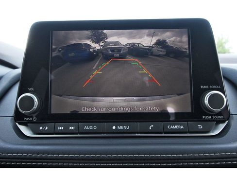 Used 2023 Nissan Rogue SV FWD image 21