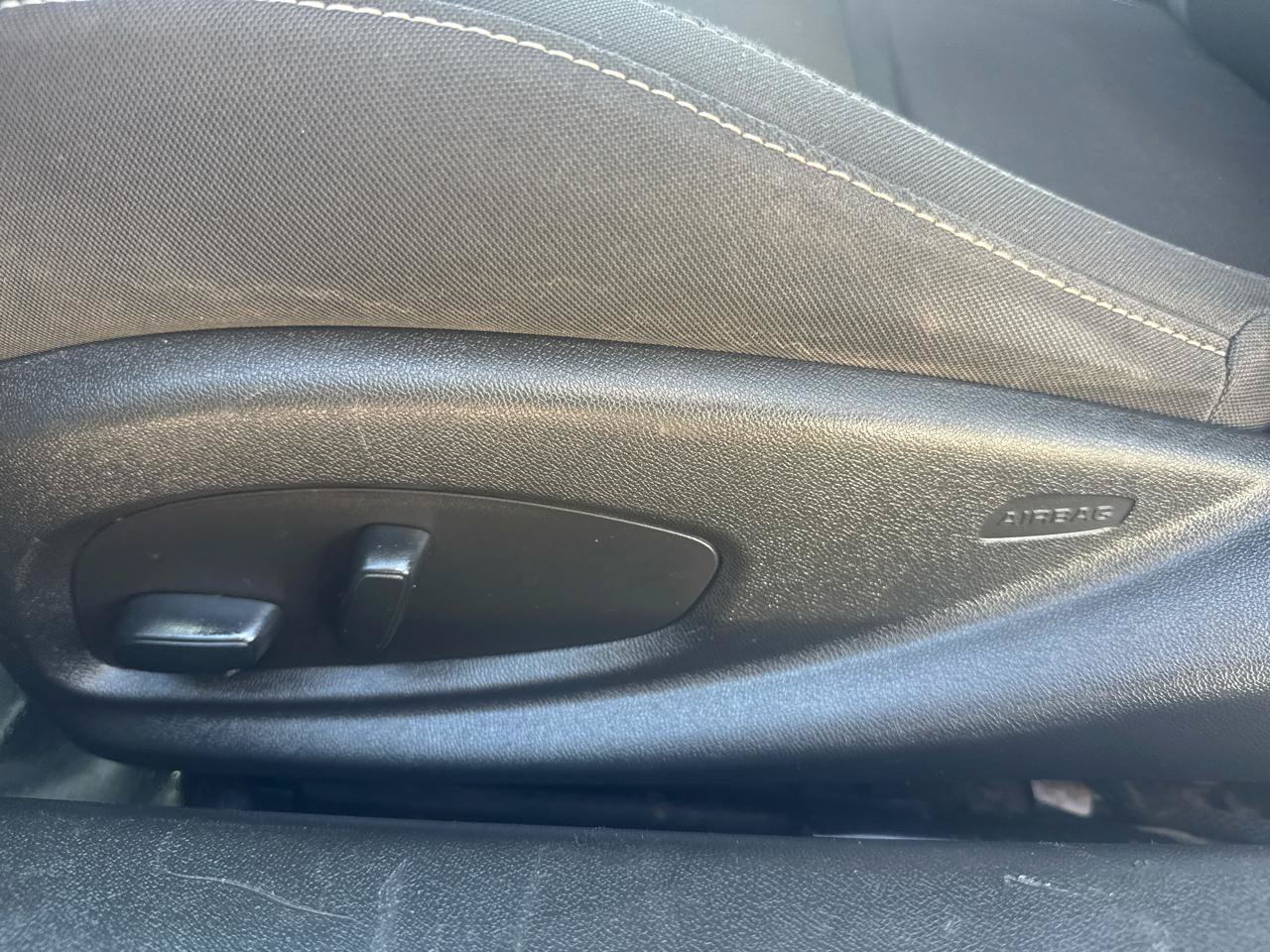 Used 2016 Chevrolet Camaro LT RWD image 15