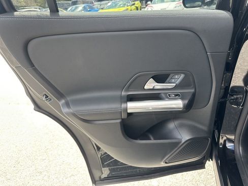 Used 2025 Mercedes-Benz GLA 250 image 26