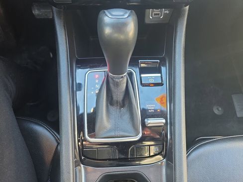 Used 2023 Jeep Compass Latitude w/ Sun and Sound Group image 42