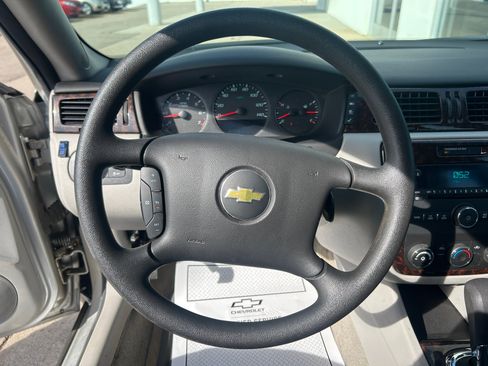 Used 2012 Chevrolet Impala LS FWD image 19