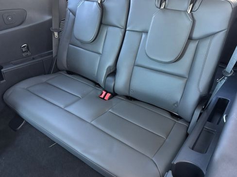 New 2026 Ford Explorer Active w/ Active Comfort Package image 14