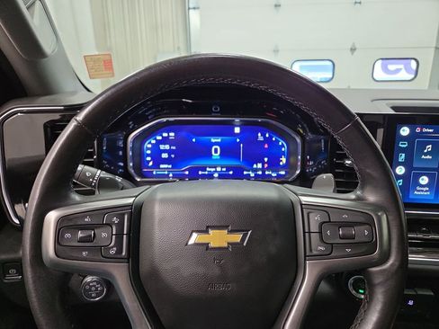 Used 2022 Chevrolet Silverado 1500 LTZ w/ LTZ Premium Package AWD/4WD image 17