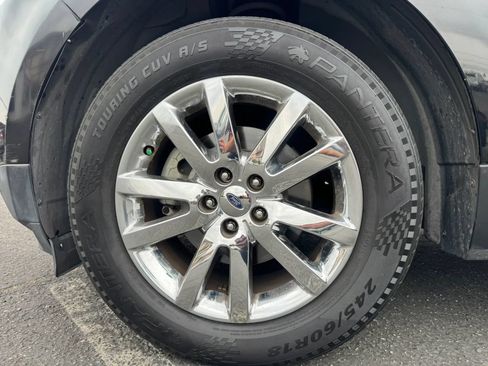 Used 2013 Ford Edge SEL FWD image 18
