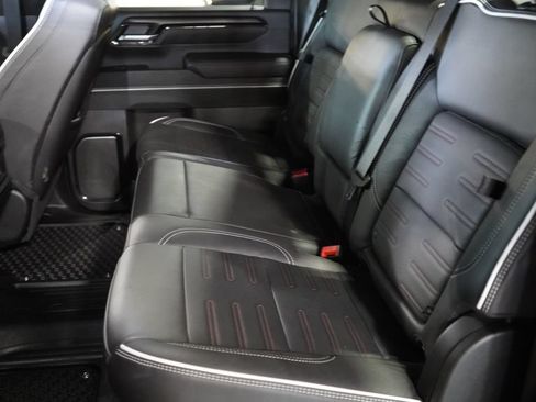 Used 2025 GMC Sierra 2500 AT4X AWD/4WD image 26