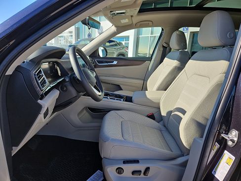 New 2026 Volkswagen Atlas SEL image 12