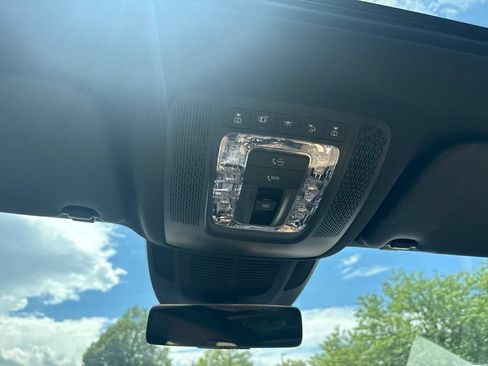 Used 2024 Mercedes-Benz GLE 350 4MATIC image 16