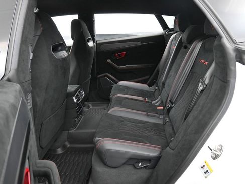 Used 2023 Lamborghini Urus Performante image 26