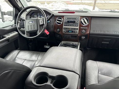 Used 2012 Ford F250 Lariat w/ Chrome Pkg image 9