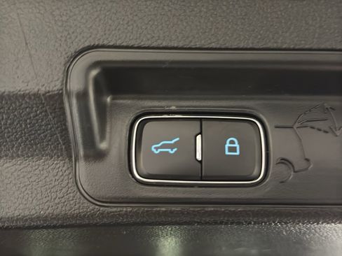 Used 2022 Ford Explorer ST w/ ST Street Pack image 23