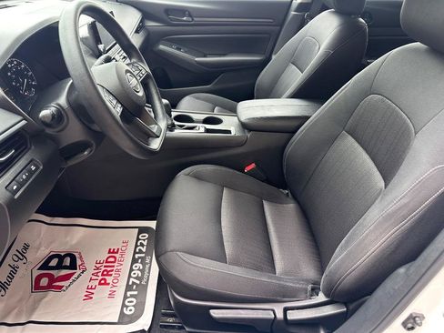 Used 2023 Nissan Altima 2.5 S FWD image 16