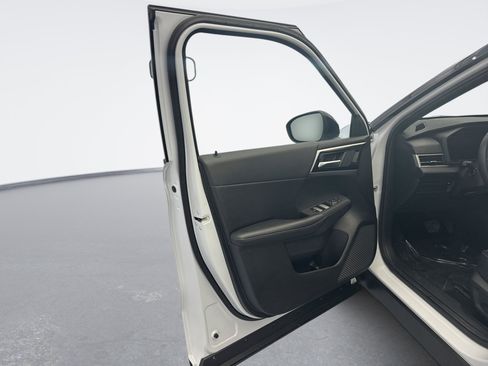 Used 2024 Mitsubishi Outlander SE Black Edition AWD/4WD image 9