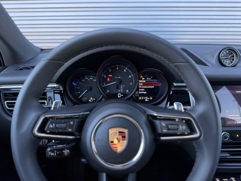 New 2026 Porsche Macan image 17