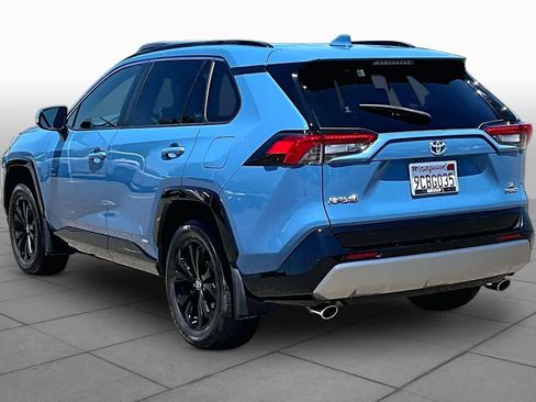 Used 2022 Toyota RAV4 SE w/ Convenience Package AWD/4WD image 11