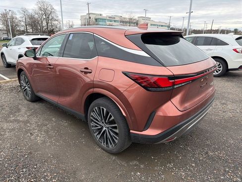 Used 2023 Lexus RX 350 w/ Accessory Package (2T) image 4