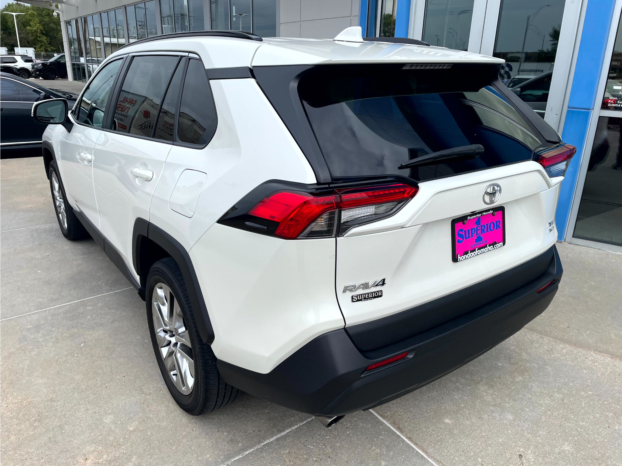 Used 2021 Toyota RAV4 XLE Premium AWD/4WD image 2