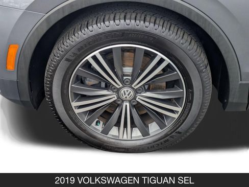Used 2019 Volkswagen Tiguan SEL FWD image 11