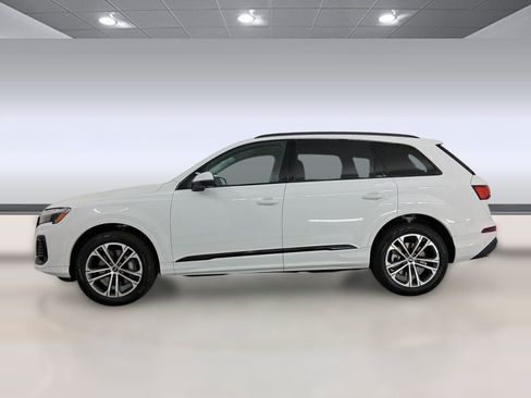 Certified 2026 Audi Q7 3.0T Premium w/ Convenience Plus Package AWD/4WD image 2