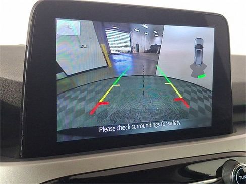 Used 2022 Ford Escape SEL image 4