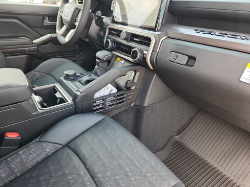 New 2026 Toyota Tacoma TRD Off-Road w/ TRD Off Road Premium Package AWD/4WD image 13