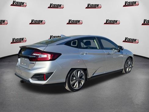 Used 2019 Honda Clarity Plug-In Hybrid image 5