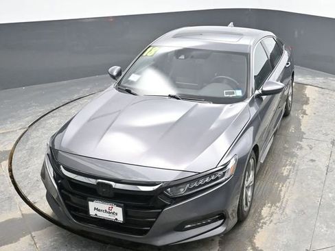 Used 2018 Honda Accord Sport image 21