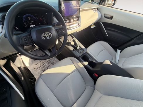 New 2026 Toyota Corolla Cross L FWD image 9