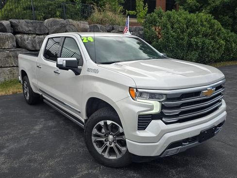 Used 2024 Chevrolet Silverado 1500 High Country w/ Z71 Off-Road Package AWD/4WD image 1