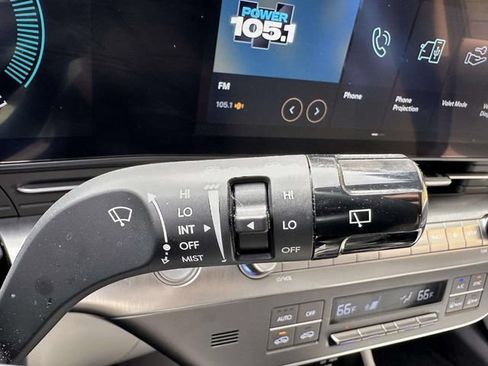 Used 2025 Hyundai Kona SEL AWD/4WD image 31