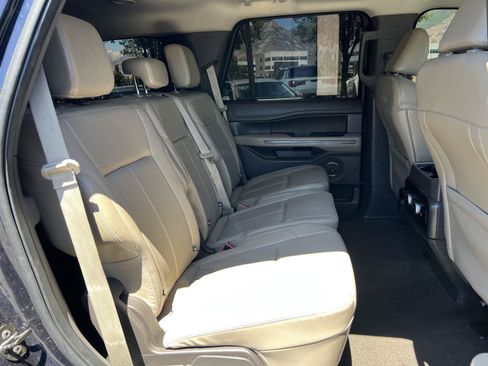 Used 2021 Ford Expedition XLT AWD/4WD image 25