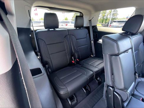 Used 2020 GMC Acadia SLT FWD image 29
