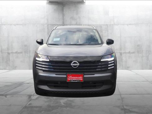 New 2026 Nissan Kicks SV image 4