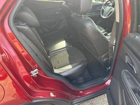 Used 2021 Buick Encore Preferred image 11