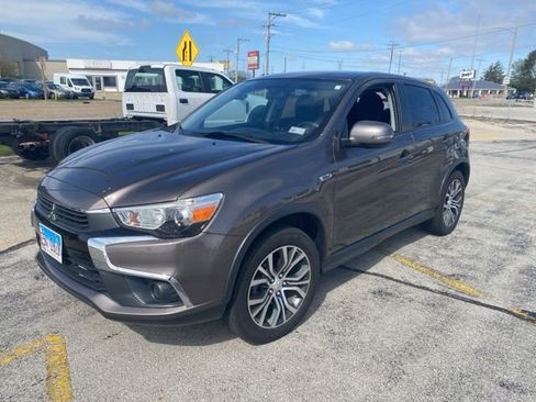 Used 2017 Mitsubishi Outlander Sport FWD image 2