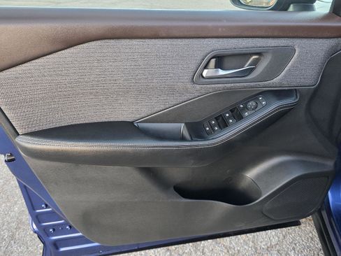 Used 2022 Nissan Rogue SV image 37