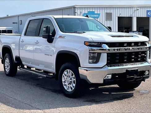 Used 2020 Chevrolet Silverado 2500 LT w/ Convenience Package AWD/4WD image 1