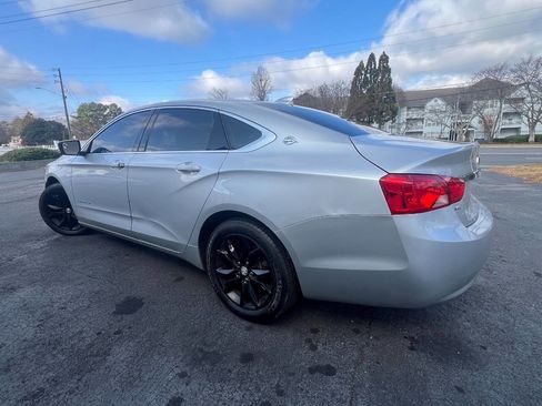 Used 2017 Chevrolet Impala LT image 6