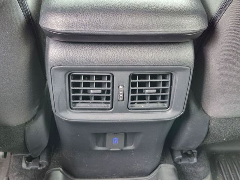 Used 2023 Toyota RAV4 LE AWD/4WD image 27