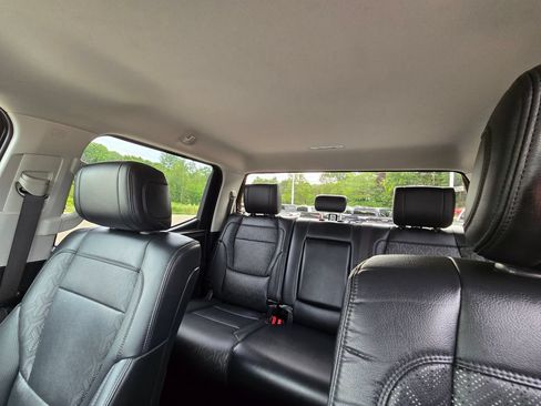 Used 2023 Toyota Tundra SR5 w/ SR5 Premium Package AWD/4WD image 28