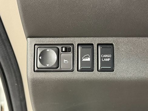 Used 2014 Nissan Frontier PRO-4X AWD/4WD image 19