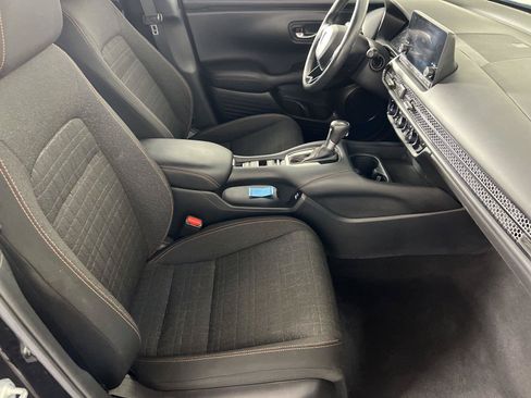 Used 2023 Honda HR-V Sport image 12