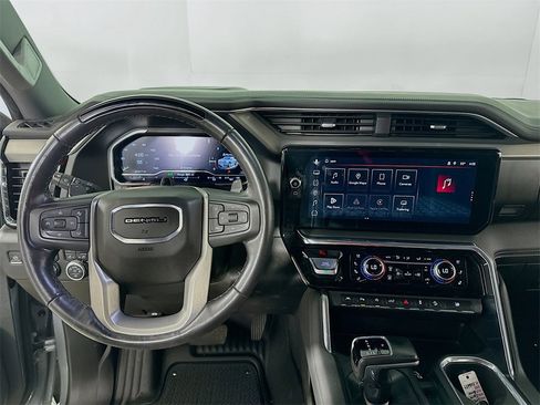 Used 2023 GMC Sierra 1500 Denali w/ Technology Package image 19