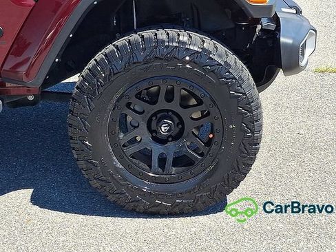 Used 2022 Jeep Gladiator Sport AWD/4WD image 8