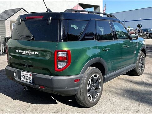 Used 2023 Ford Bronco Sport Outer Banks w/ Tech Package AWD/4WD image 4