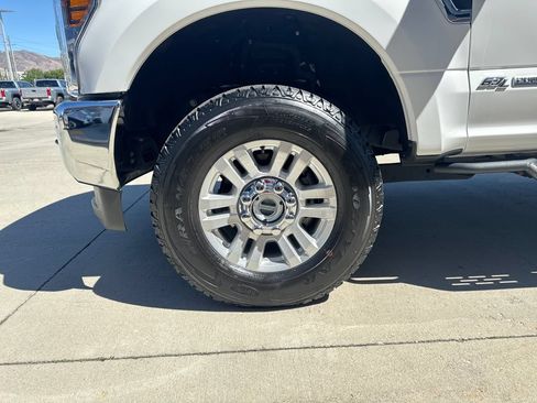 Used 2019 Ford F250 XL w/ STX Appearance Package AWD/4WD image 24