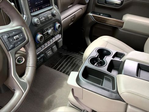 Used 2020 Chevrolet Silverado 1500 LT w/ Texas Edition RWD image 16