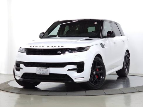 Used 2025 Land Rover Range Rover Sport Dynamic SE AWD/4WD image 1