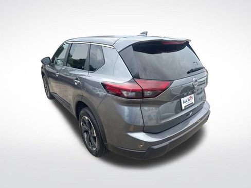 Used 2024 Nissan Rogue SV AWD/4WD image 7